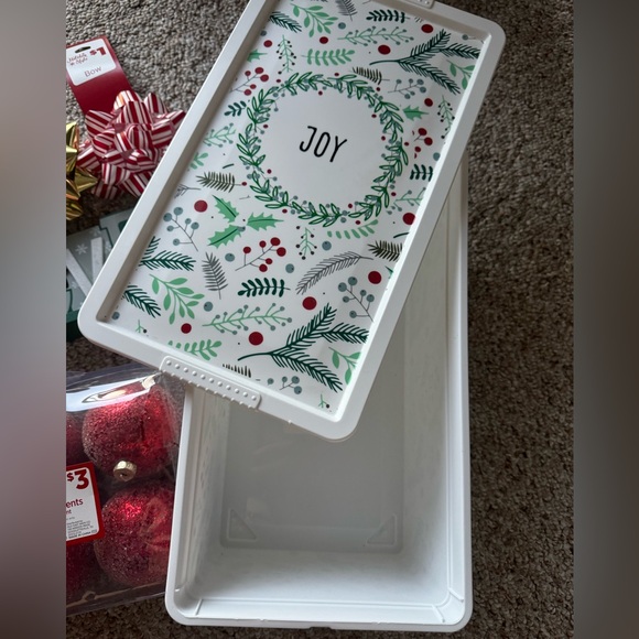 NEW Holiday Style Christmas Spirit Home Decor Set Tree Skirt Red Ornaments Bows - Picture 7 of 12